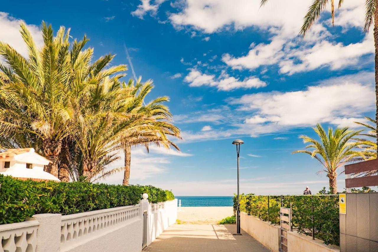 Villa Riu Altaret Дения Екстериор снимка